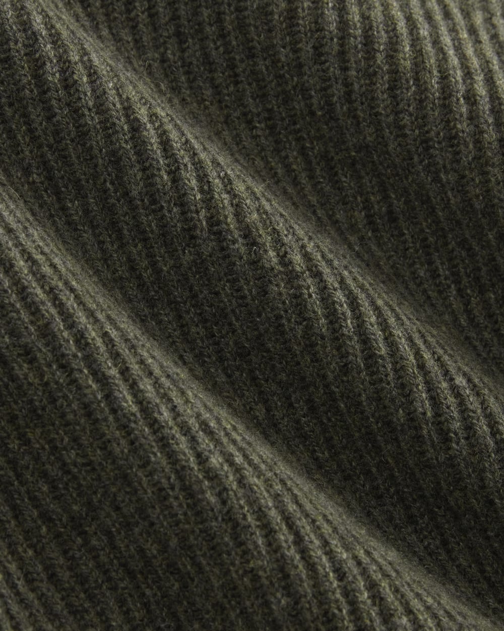 The Fisherman Crew in Wool Cashmere | Heathered Army Green