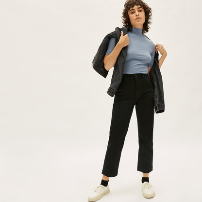 The Straight-Leg Crop | Black | Short
