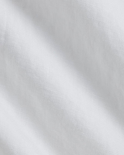 The Classic Shirt in Linen | White