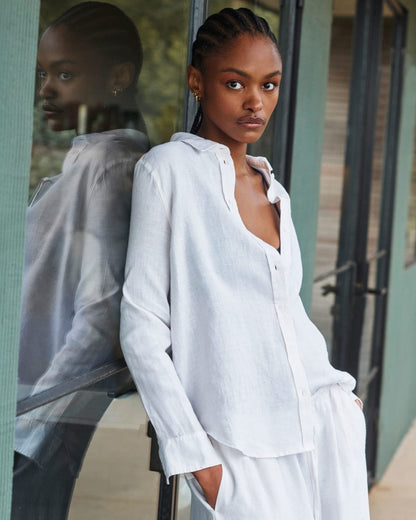 The Must-Have Shirt in Linen | Natural Chambray