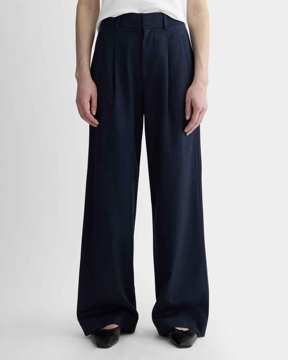 The Draper Pleated Pant in Buttersmooth | Navy | 30" Inseam