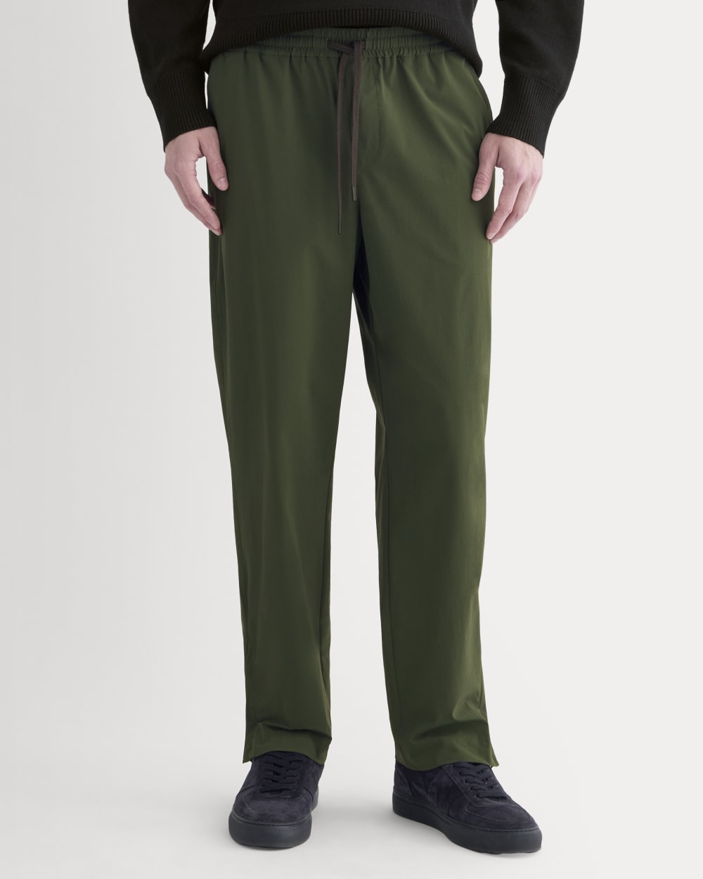 Transit Recycled Nylon Jogger | Dark Forest