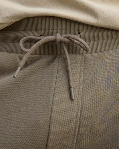 The Off-Duty Jogger | Kalamata
