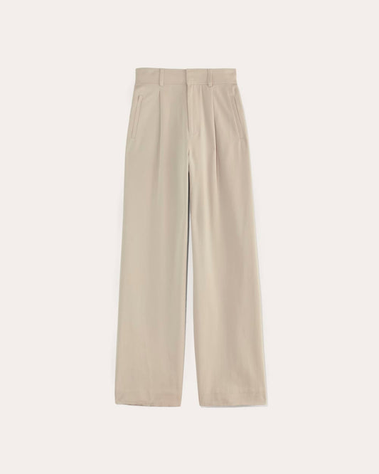 The Draper Pleated Pant in Buttersmooth | Sandstone | 30" Inseam